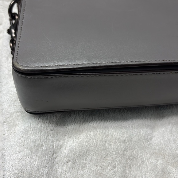 Grey leather coach crossbody - Picture 2 of 7